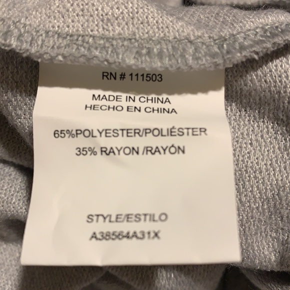 🎅 AS U WISH Silver Ruffle Shoulder Tunic NWT 3X - Picture 8 of 12